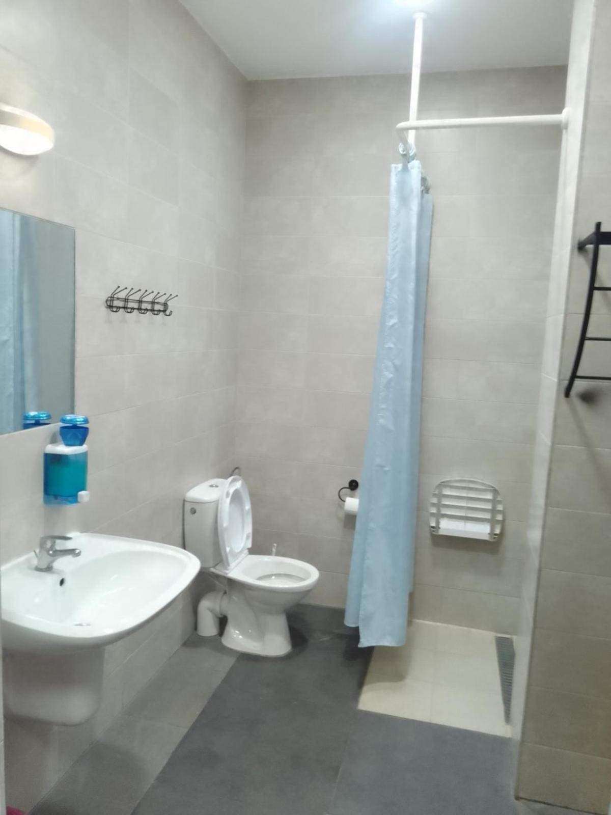 Hostel Siennicka Warsaw Luaran gambar