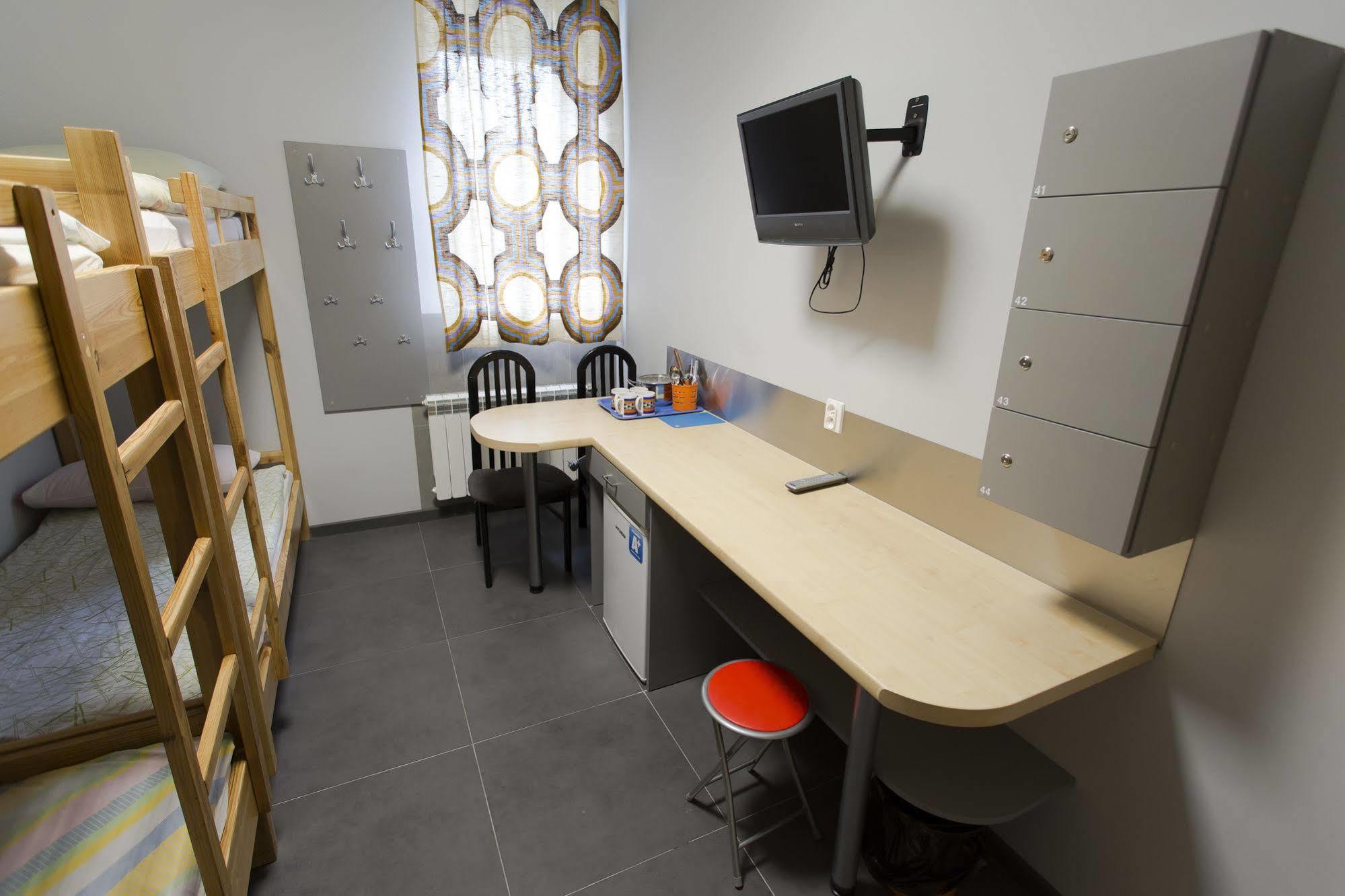 Hostel Siennicka Warsaw Luaran gambar