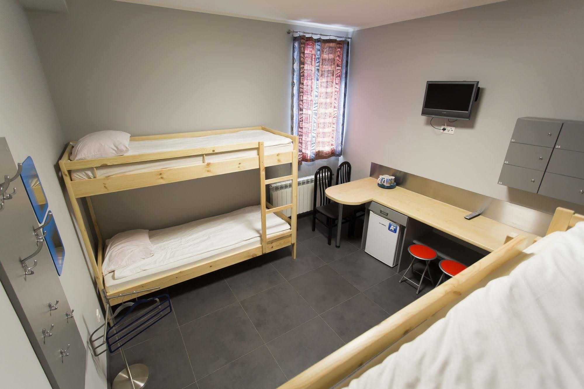 Hostel Siennicka Warsaw Luaran gambar